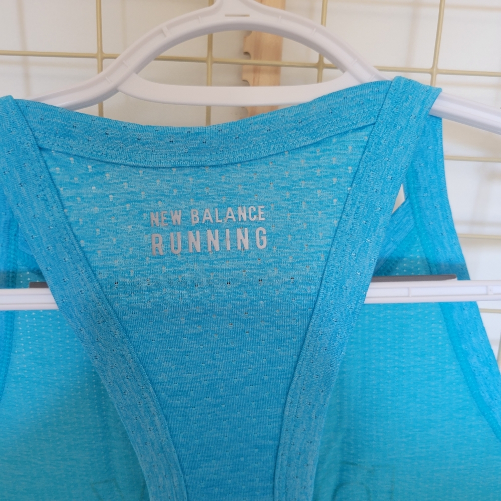 New Balance Women's Spring Impact Run Hybrid Print Tank - Picture 3 of 4